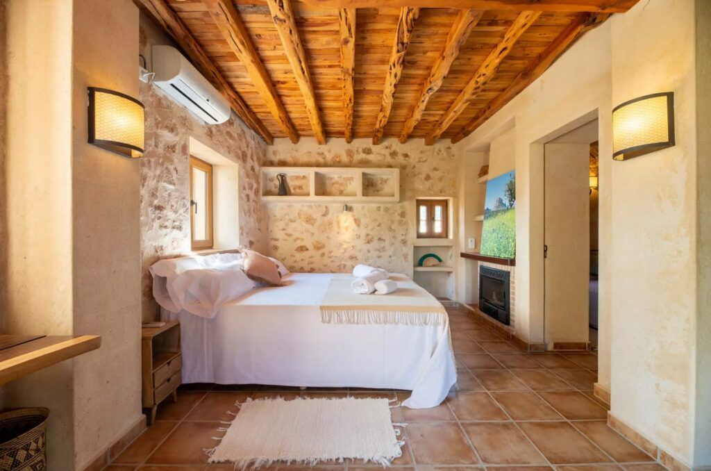 Dormitorio de la casita anexa en Sa Païssa den Botja Ibiza