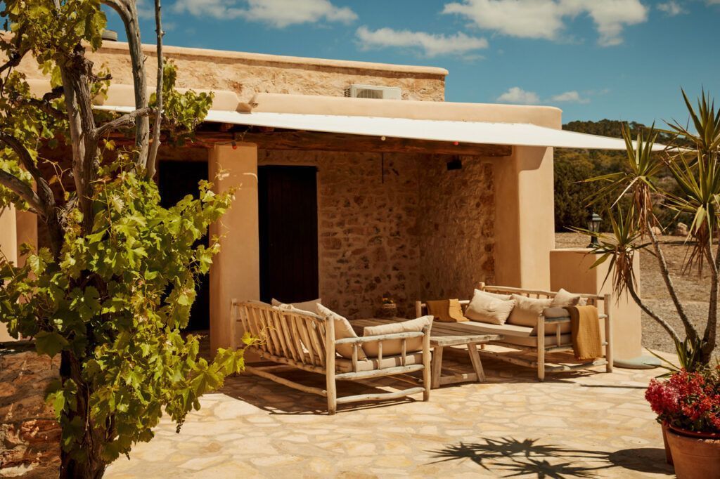 Rincón de la terraza de entrada en Sa Païssa den Botja Ibiza