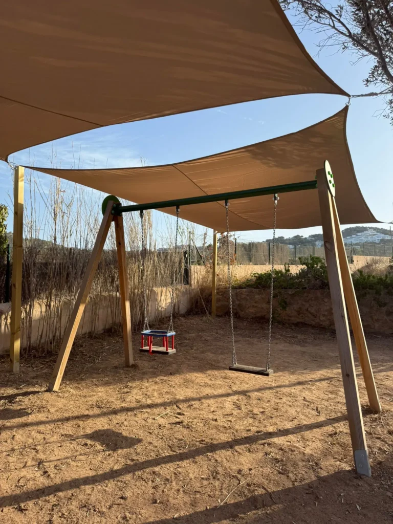 Columpios parque infantil privado de Sa Païssa den Botja